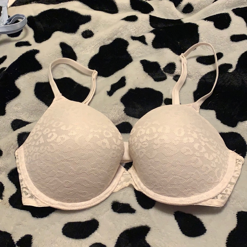 NWOT 32DD push up bra